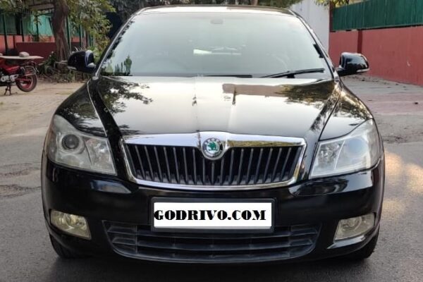 Skoda Laura Elegance MT