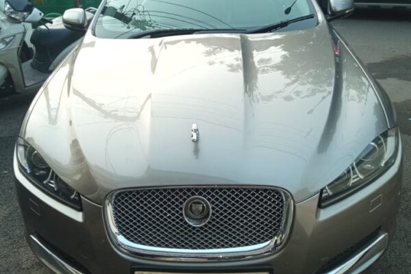 JAGUAR XF S V6