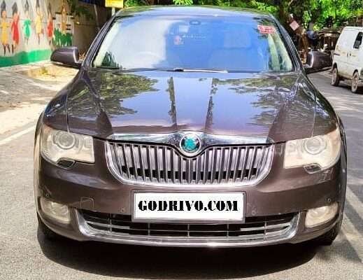 Skoda Superb - Elegance 1.8 TSI MT