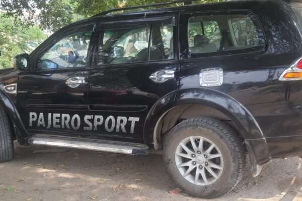 Mitsubishi Pajero Sport - 2.5 MT