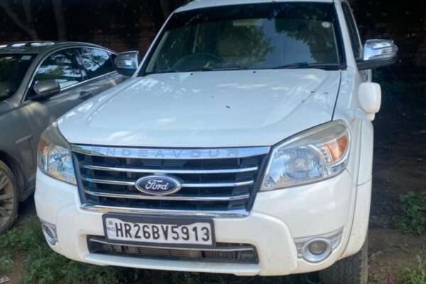 Ford Endeavour-4X4 XLT AT