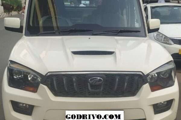 Mahindra Scorpio S10