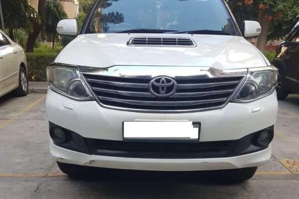 Toyota Fortuner 4x2 Manual