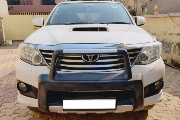 Toyota Fortuner 3.0(4x2)