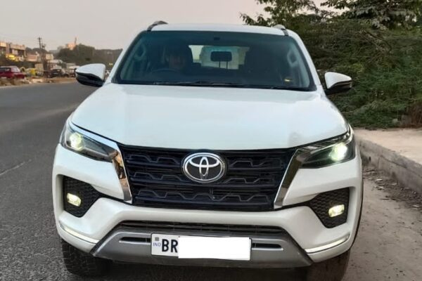 Toyota Fortuner 4x2 Manual