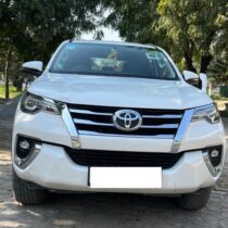 Toyota Fortuner (4x2)