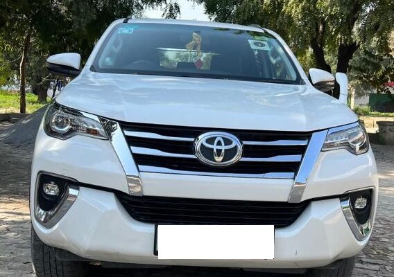 Toyota Fortuner (4x2)