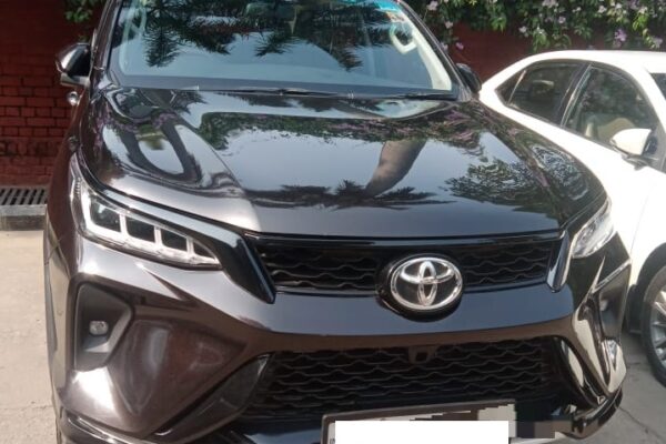Toyota Fortuner (4x2) Automatic
