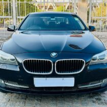 BMW 5 Series-523i