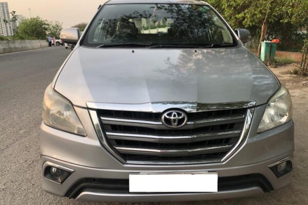 Toyota Innova V 