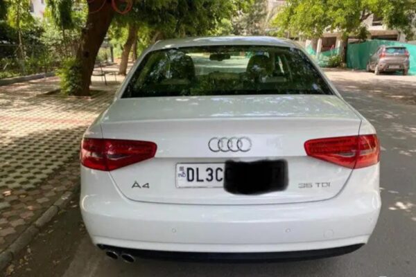 Audi A 4 - 35 TDI Premium Sunroof