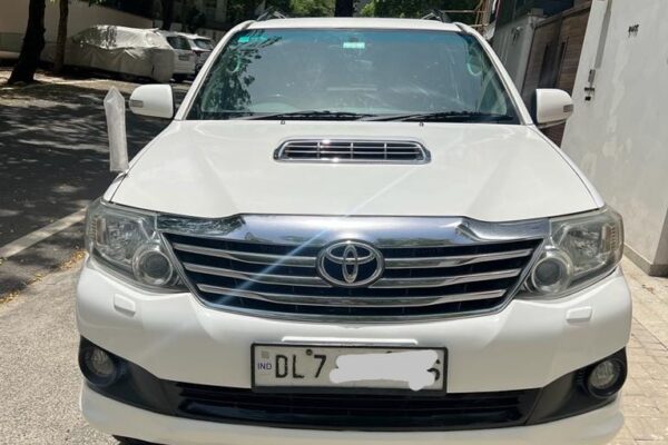 Toyota Fortuner 3.0(4x2)