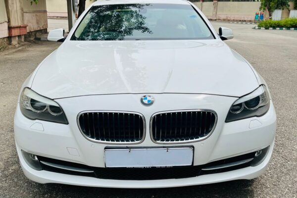 BMW 523i Luxury Line 