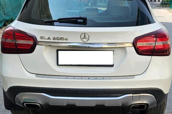 Mercedes Benz GLA 200d