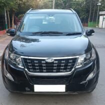 Xuv 500 - W9 Automatic with Sunroof