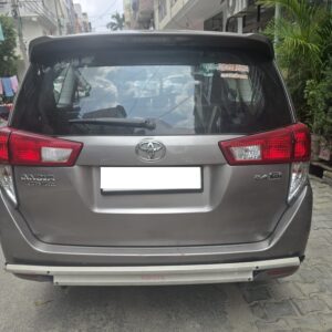 Toyota Innova-Crysta 2.4(GX)