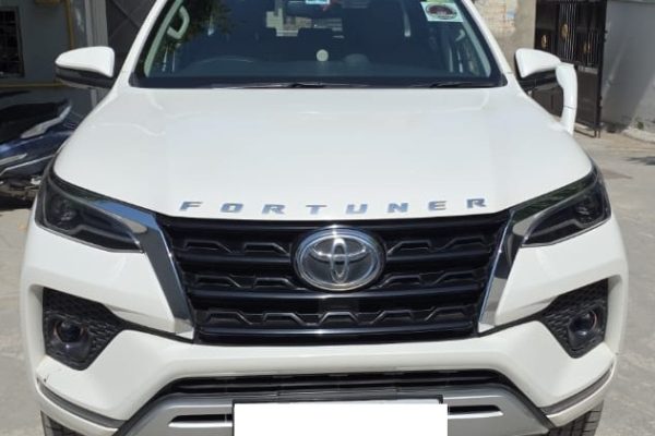 Toyota Fortuner 4x2 Automatic