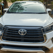 Toyota Innova Crysta V