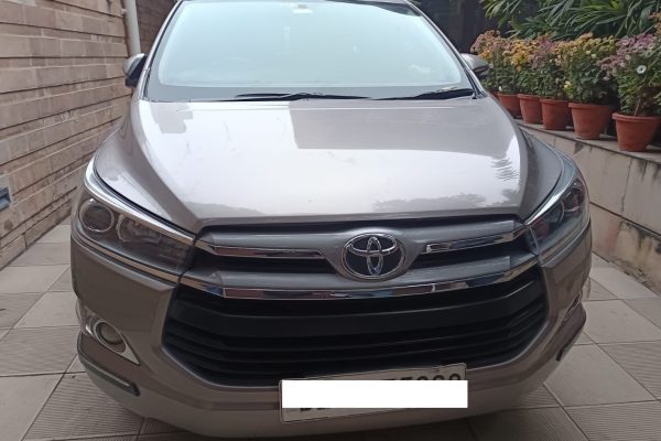 Toyota Innova Crysta VX