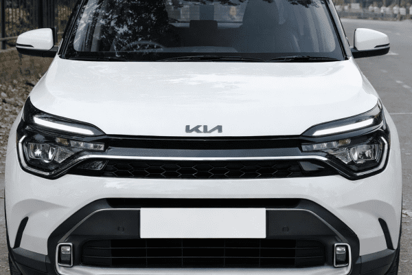 Kia Carens G1.5 6MT Prestige