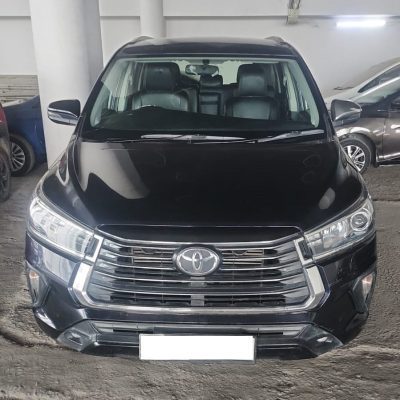 Toyota Innova Crysta V