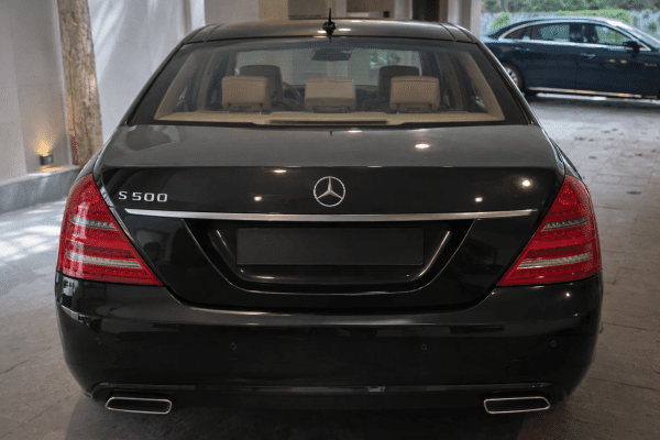 Mercedes Benz S-500 V8