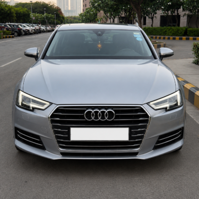 Audi A4 30 TFSI Premium Plus