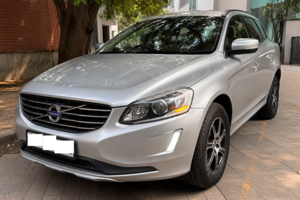 Volvo XC60-D5 AWD AT