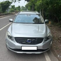 Volvo XC60-D5 AWD AT