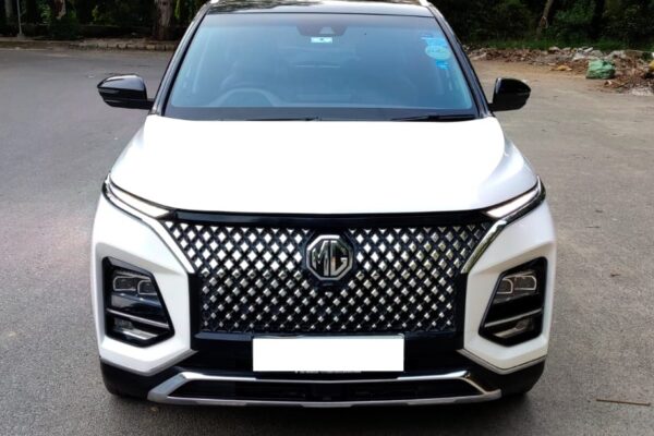 MG HECTOR PLUS SAVVY PRO CVT
