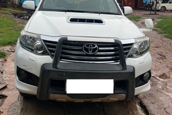 Toyota Fortuner 4x2