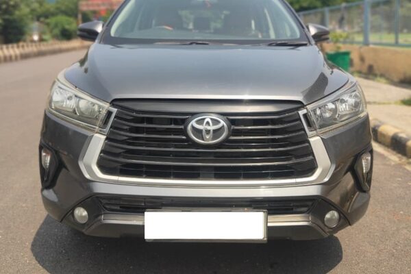 Toyota Innova Crysta G