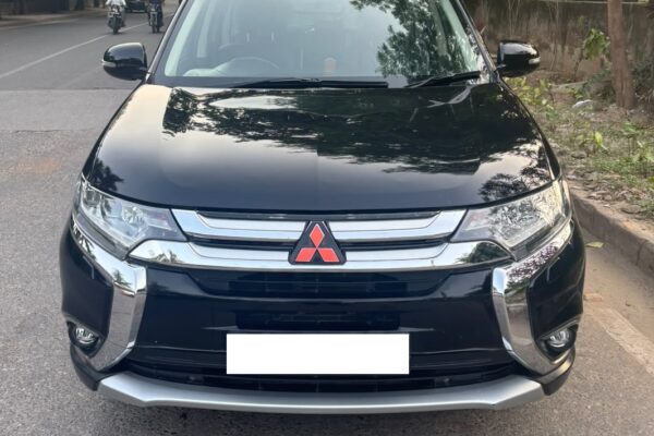 Mitsubishi Outlander 4x4 Automatic With Sunroof